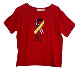 Women’s White Stag Vintage Support Our Troops Red Sweater. Size L